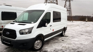 На таможне новые автомобили Ford Transit